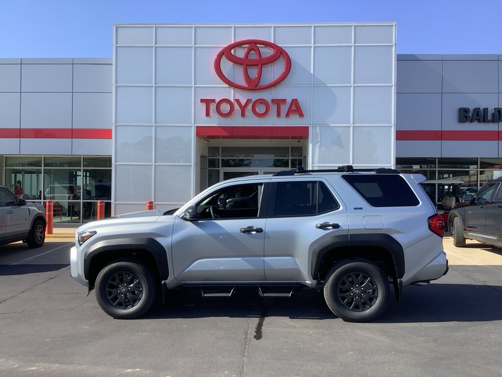 New 2025 Toyota 4Runner SR5 SUV