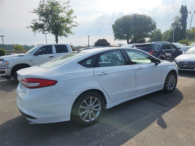 Used 2017 Ford Fusion SE with VIN 3FA6P0HD0HR216185 for sale in Little Rock, AR