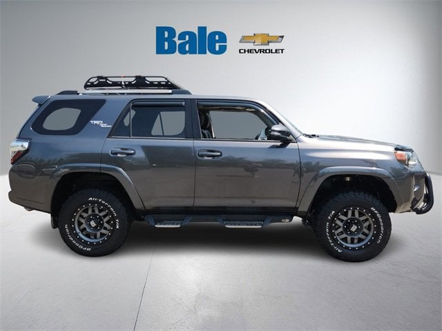 Used 2018 Toyota 4Runner Off-Road Premium with VIN JTEBU5JR9J5539840 for sale in Little Rock, AR