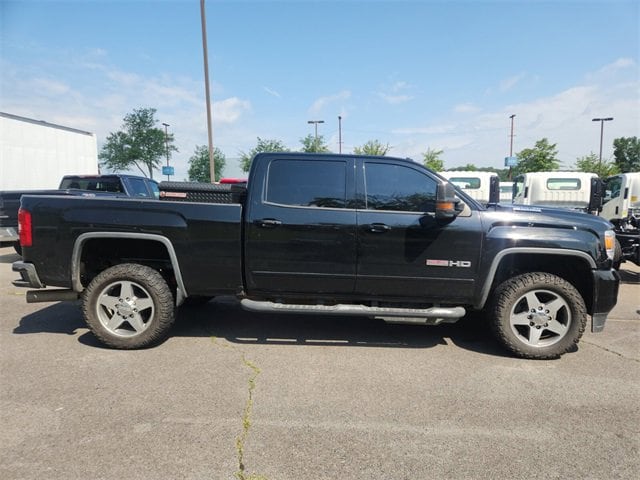 Used 2018 GMC Sierra 2500HD SLT with VIN 1GT12TEY3JF198425 for sale in Little Rock