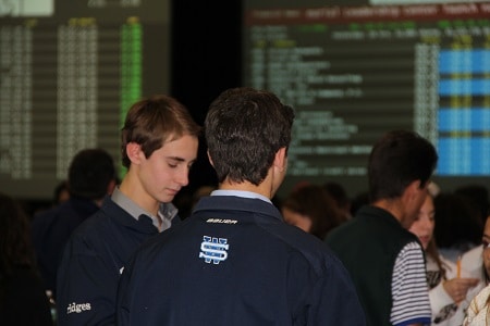 450 × 300