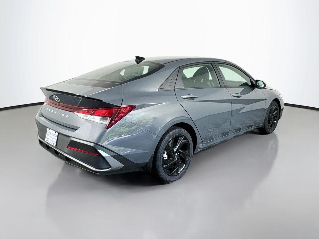 2026 Hyundai Elantra SEL Sport - Photo 8