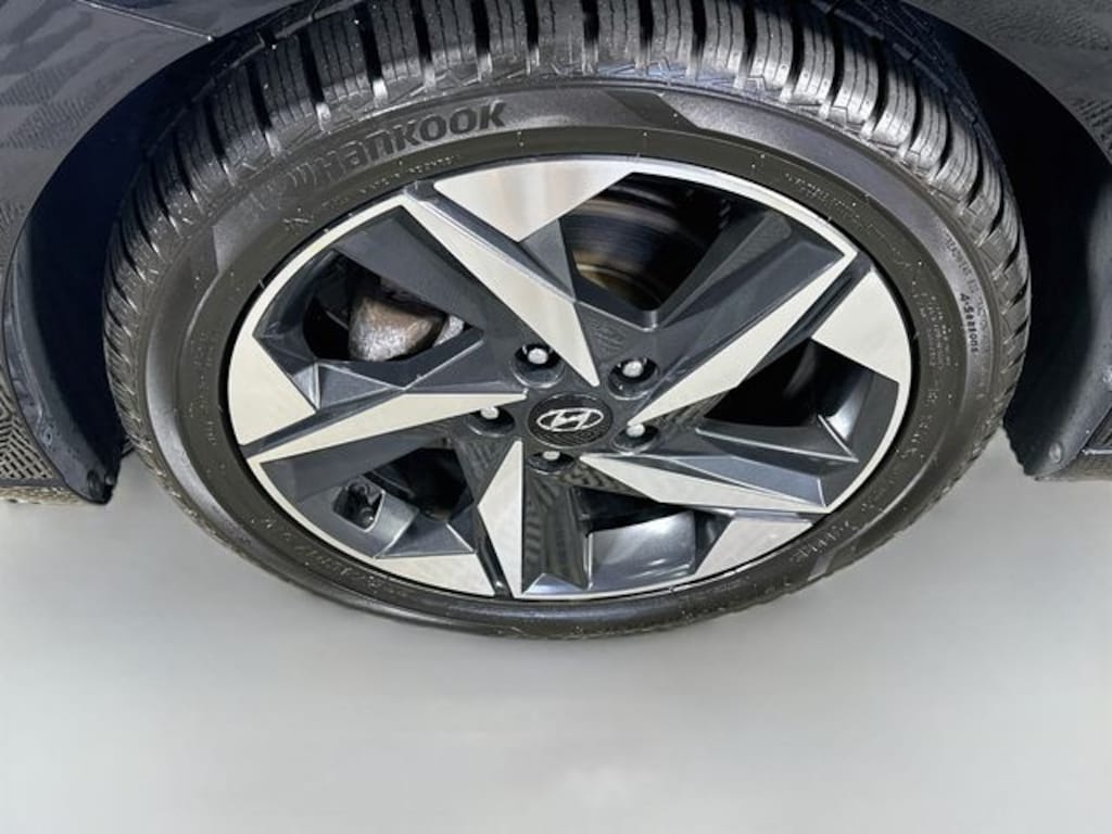Used 2023 Hyundai Elantra SEL Sedan