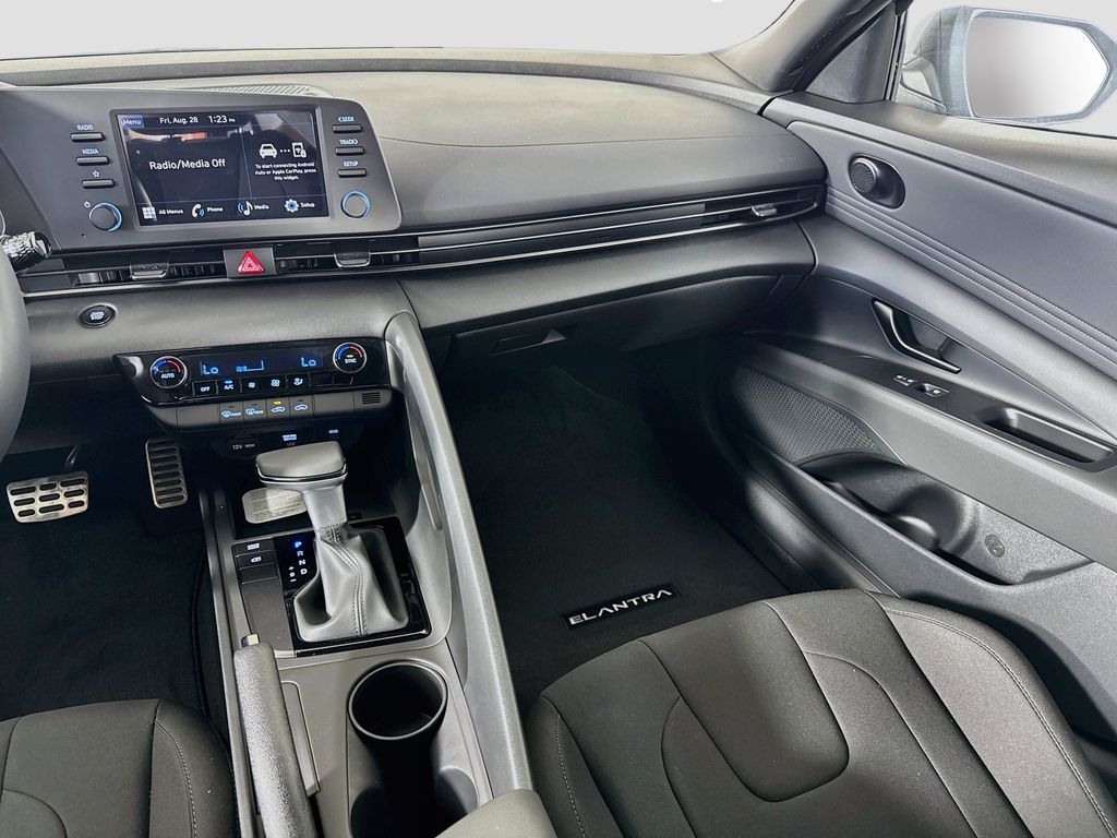 2026 Hyundai Elantra SEL Sport - Photo 24