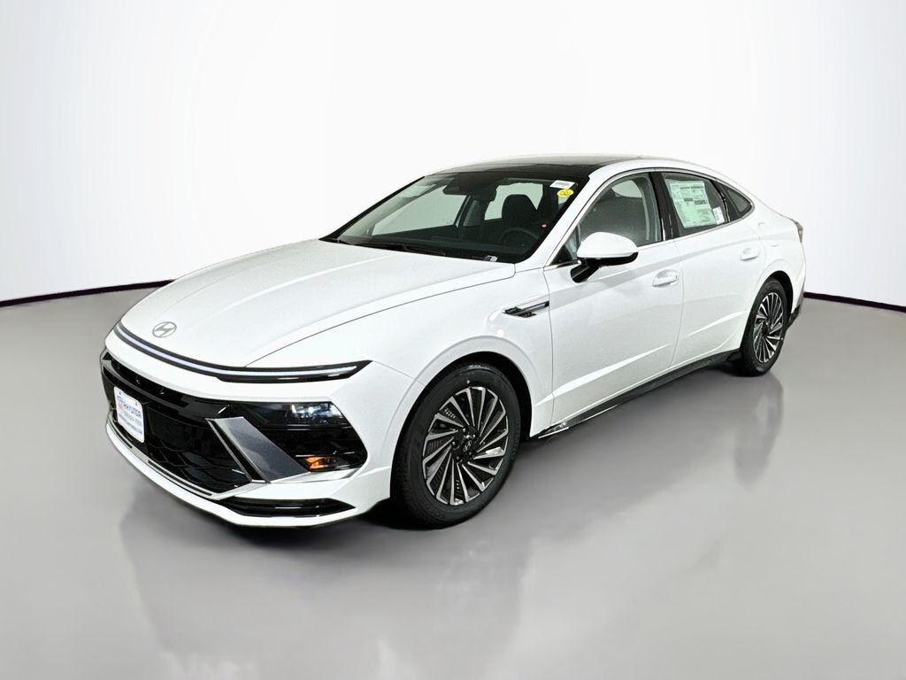 New 2026 Hyundai Sonata Hybrid SEL Sedan