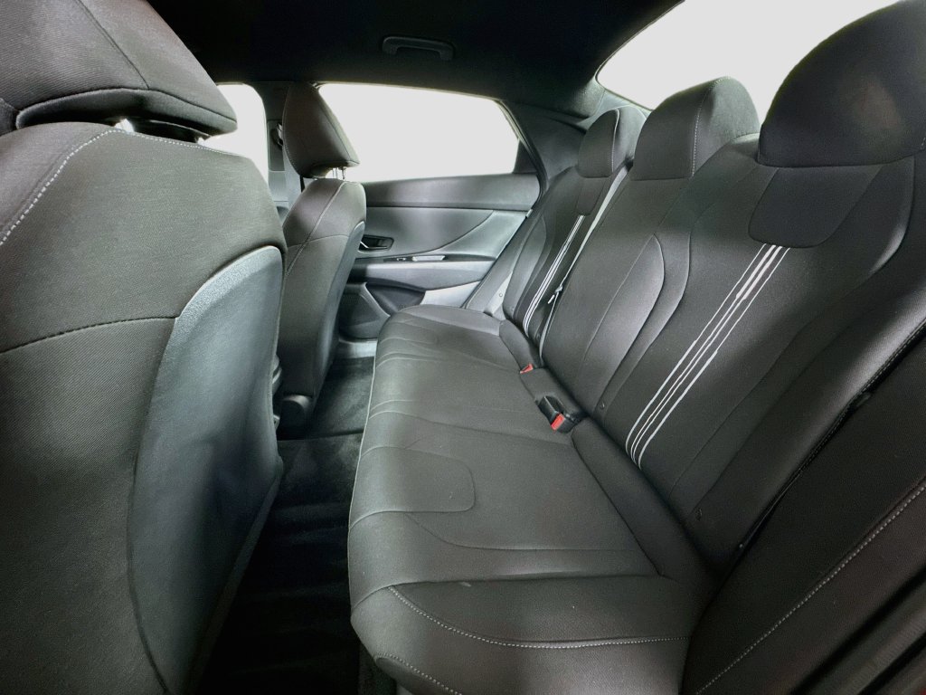 2025 Hyundai Elantra SEL - Photo 26