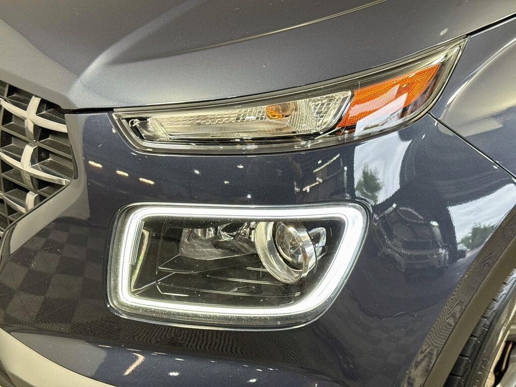 Used 2022 Hyundai Venue Limited SUV