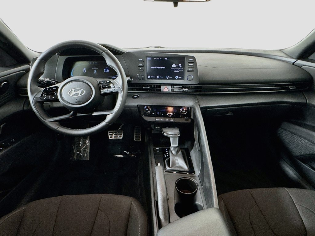 2025 Hyundai Elantra SEL - Photo 23