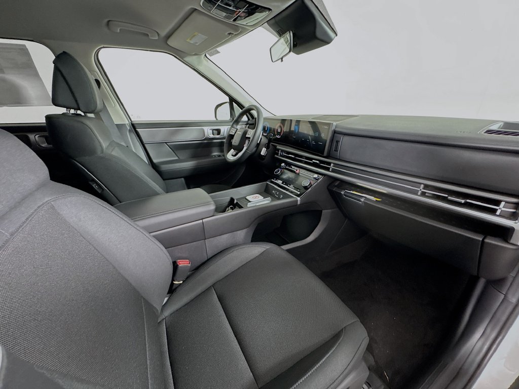 2026 Hyundai Santa Fe SE - Photo 12