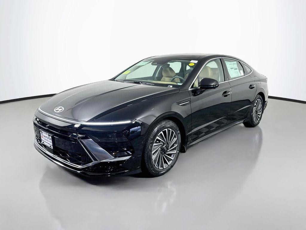 New 2026 Hyundai Sonata Hybrid Limited Sedan