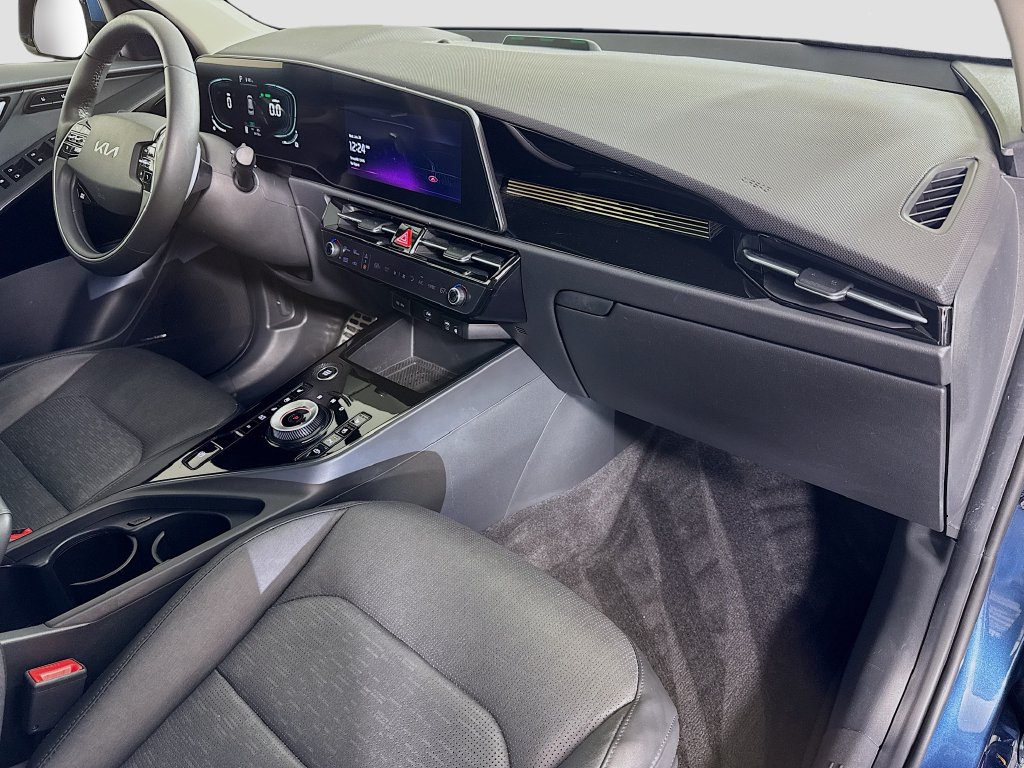 2023 Kia Niro SX Touring - Photo 31