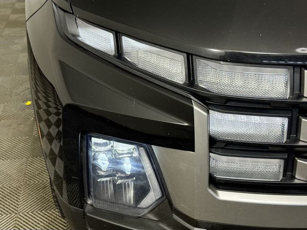 Used 2025 Hyundai Santa Cruz SE Truck
