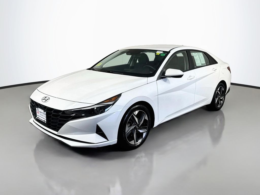 Used 2023 Hyundai Elantra SEL Sedan
