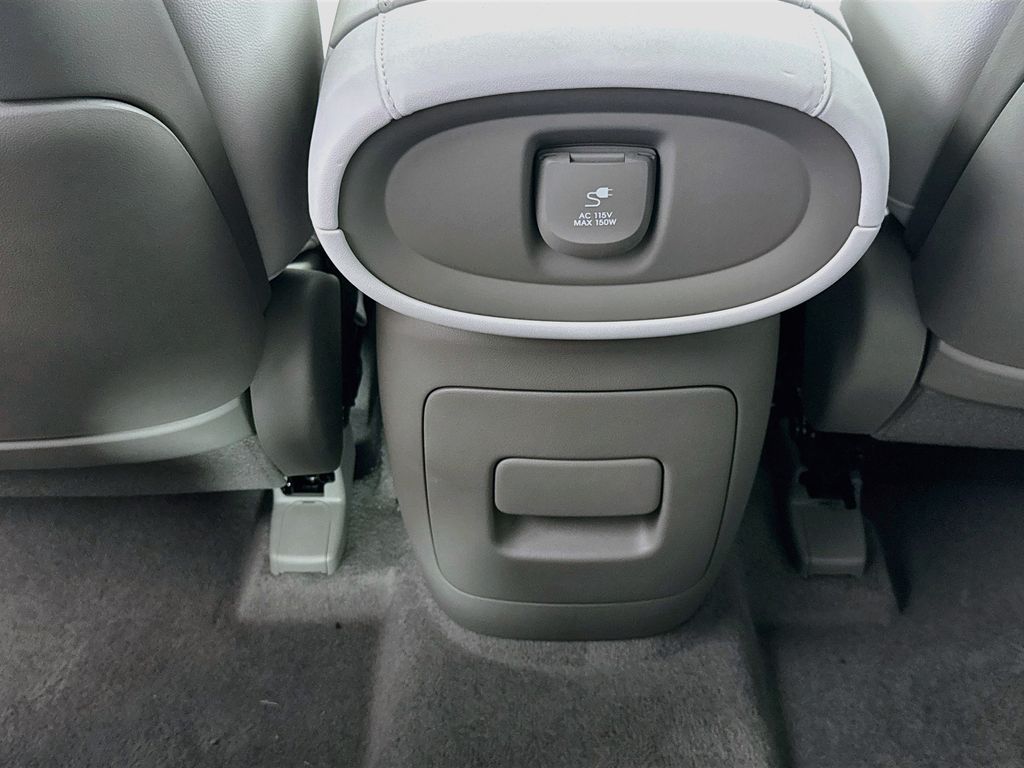 2026 Hyundai Palisade Limited - Photo 25