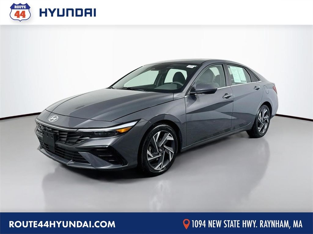 Used 2025 Hyundai Elantra SEL Convenience Sedan