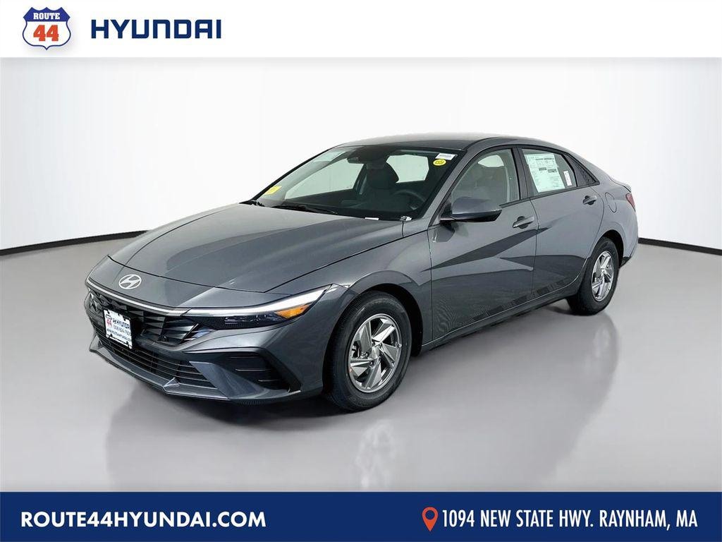 New 2026 Hyundai Elantra SE Sedan