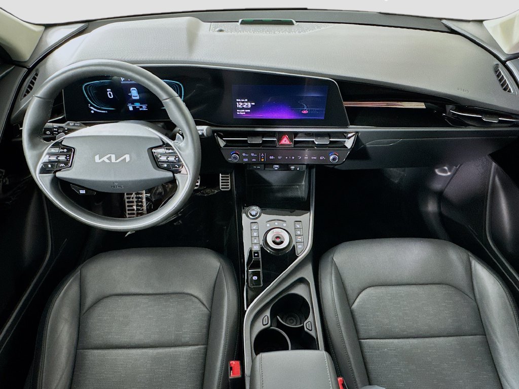 2023 Kia Niro SX Touring - Photo 24