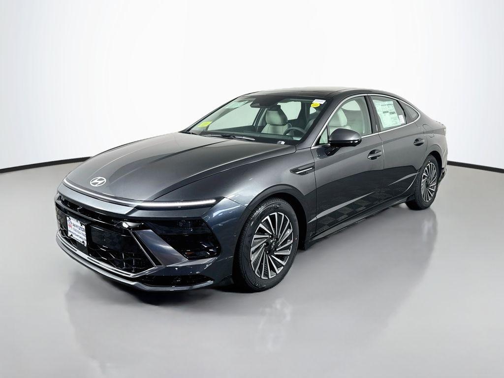 New 2026 Hyundai Sonata Hybrid Limited Sedan