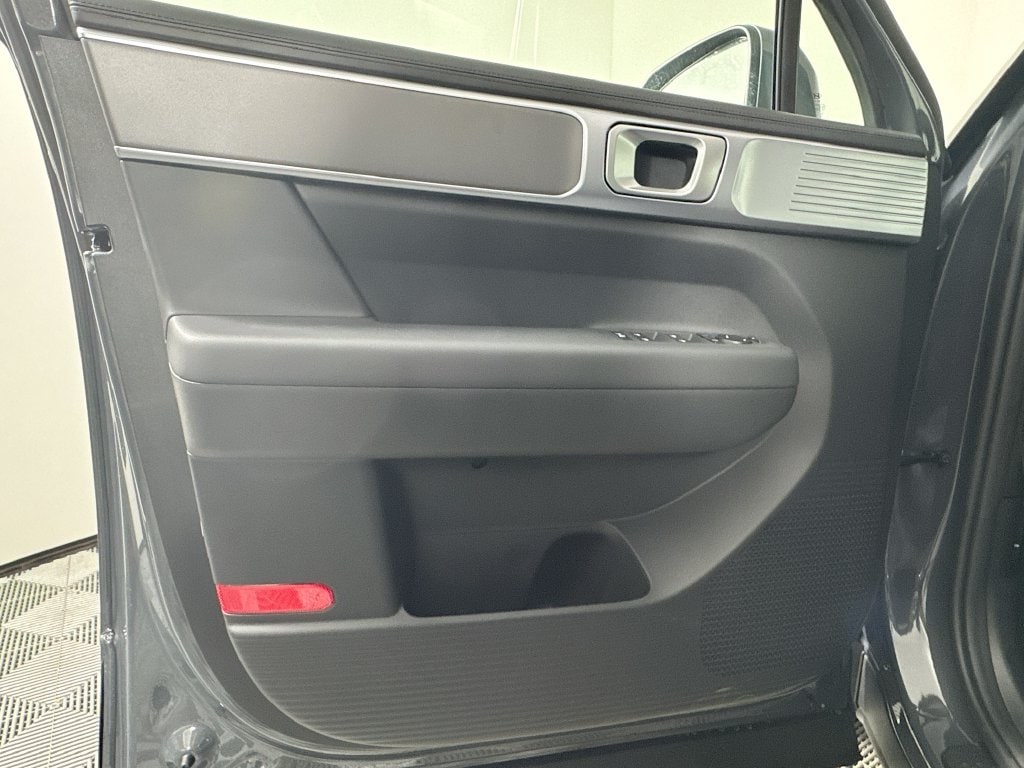 2026 Hyundai Santa Fe SE - Photo 13