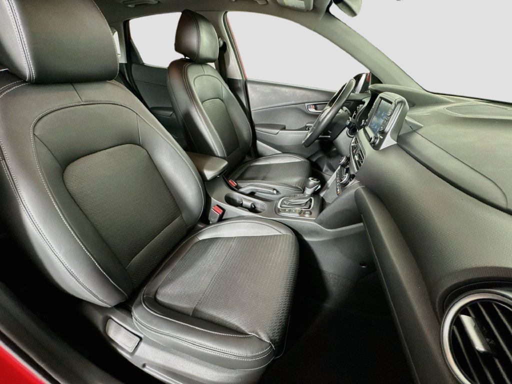 2021 Hyundai Kona Limited - Photo 30