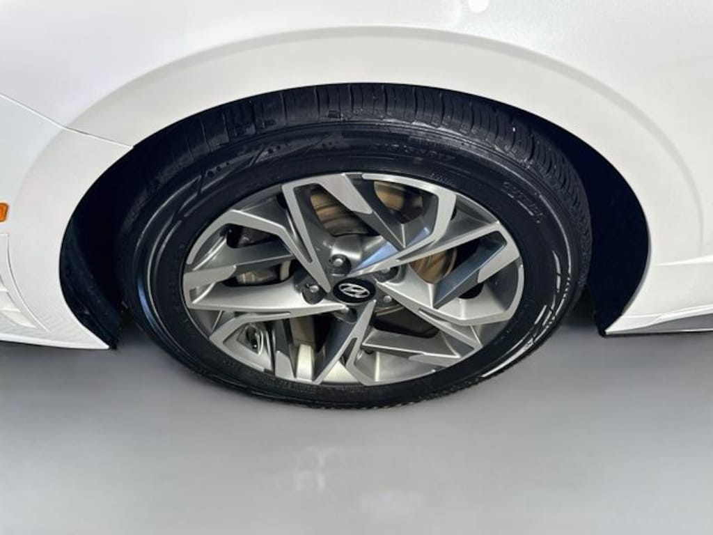 Used 2022 Hyundai Sonata SEL Sedan