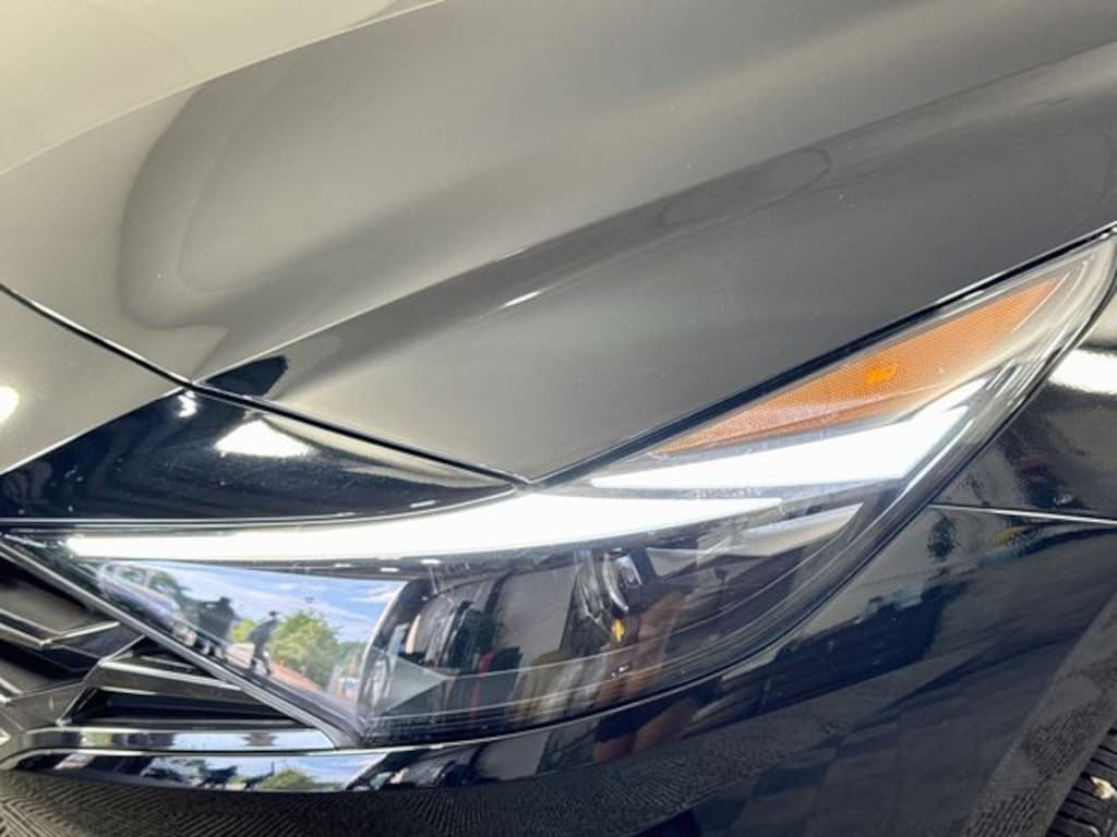 Used 2023 Hyundai Elantra Limited Sedan