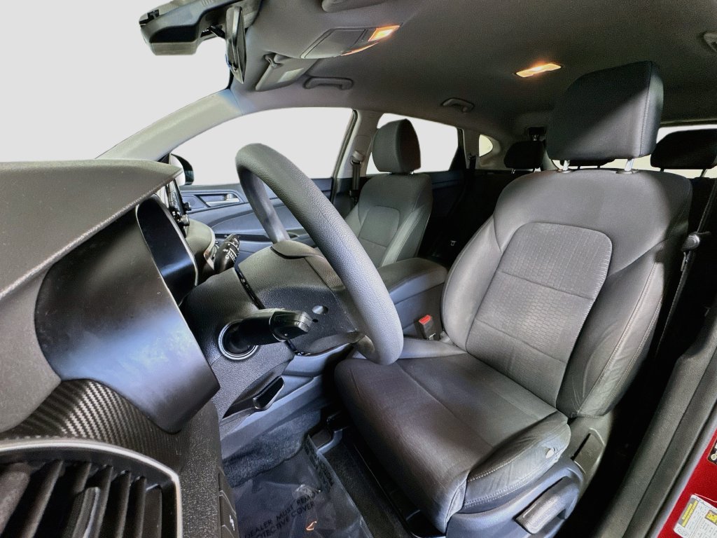 2020 Hyundai Tucson SE - Photo 16