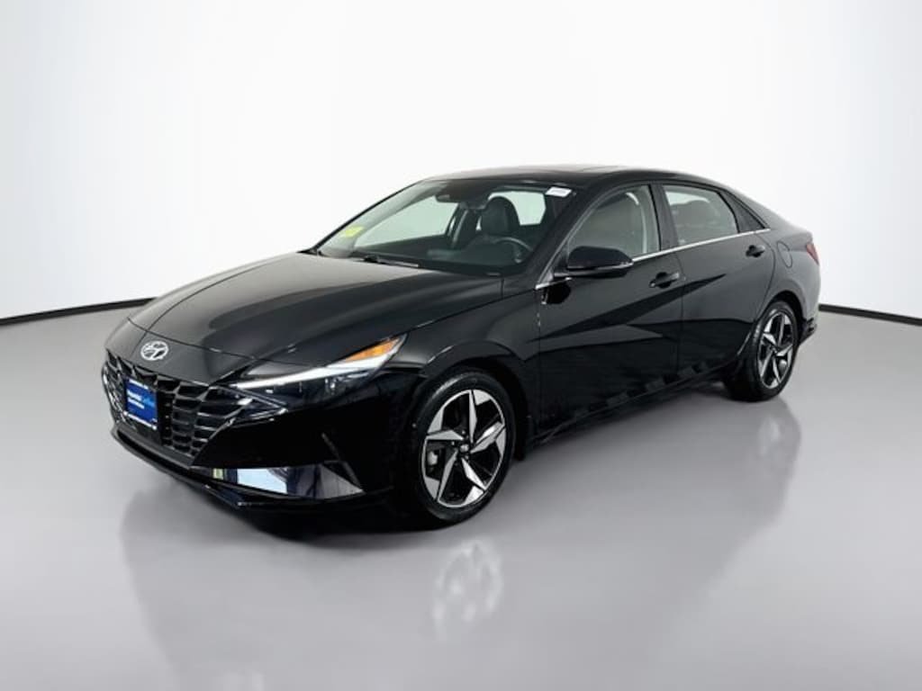 Used 2023 Hyundai Elantra Limited Sedan