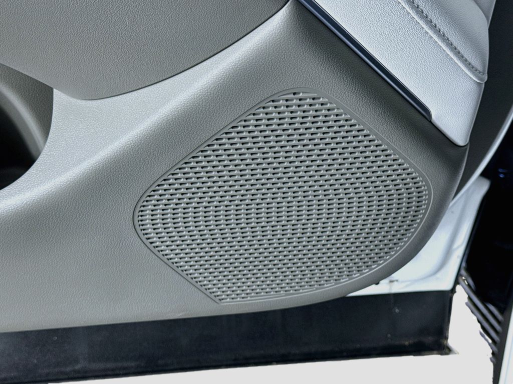 2026 Hyundai Palisade Limited - Photo 14