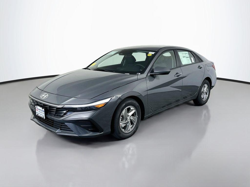New 2026 Hyundai Elantra SE Sedan