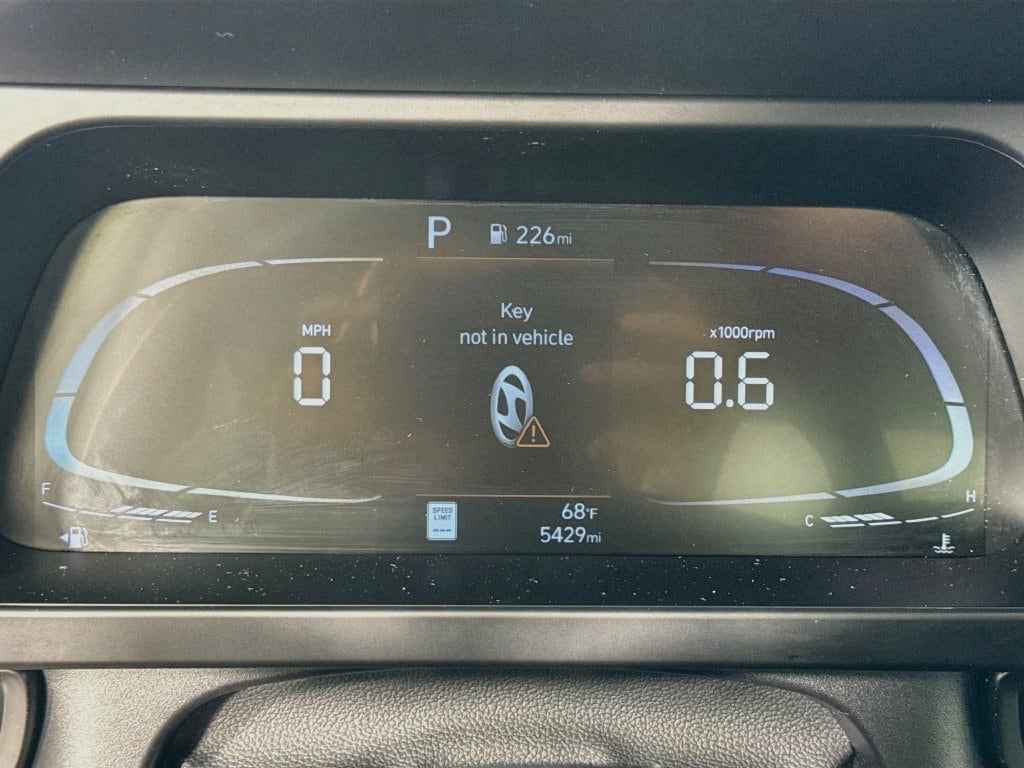 2025 Hyundai Elantra SEL - Photo 20