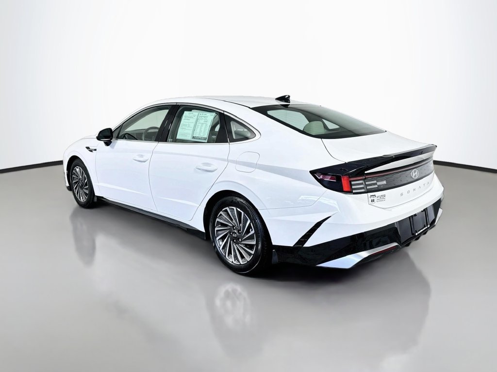 2025 Hyundai Sonata Hybrid SEL - Photo 6
