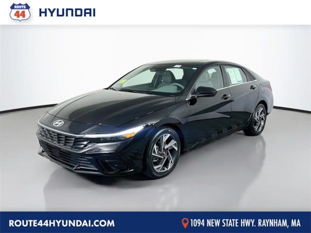 Used 2025 Hyundai Elantra SEL Convenience Sedan