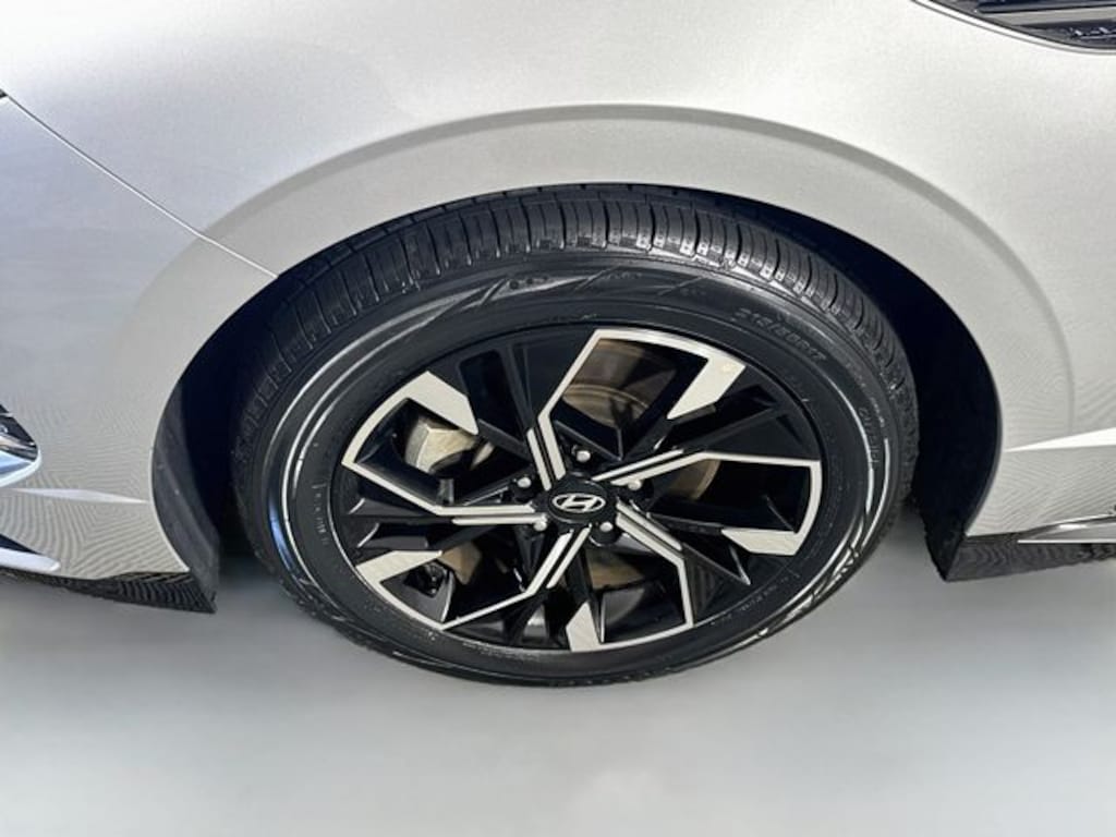 Used 2024 Hyundai Sonata SEL Sedan