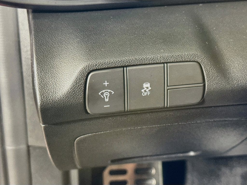 2025 Hyundai Elantra SEL - Photo 19