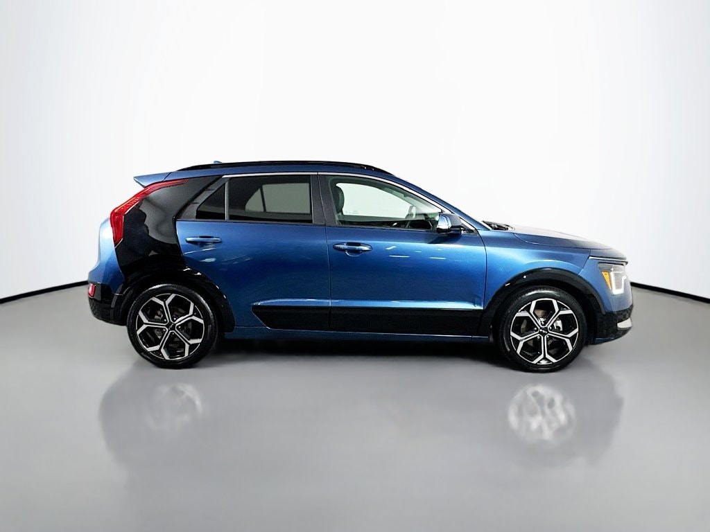 2023 Kia Niro SX Touring - Photo 9