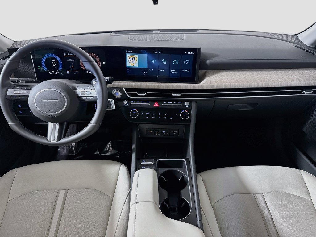 2025 Hyundai Sonata Hybrid SEL - Photo 23