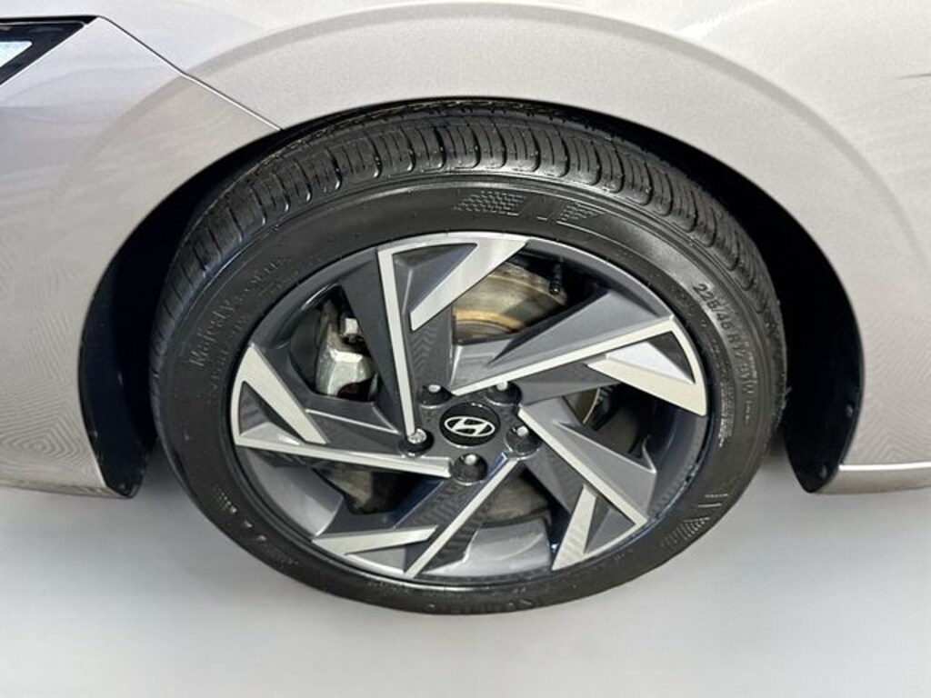 Used 2025 Hyundai Elantra SEL Sport Sedan