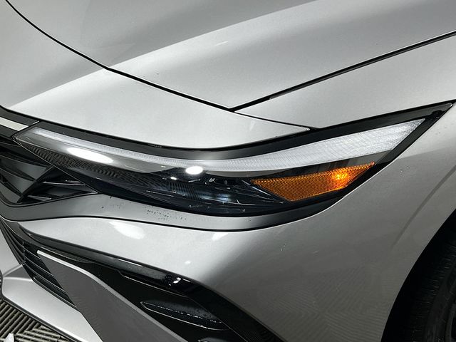 2026 Hyundai Elantra SEL - Photo 3