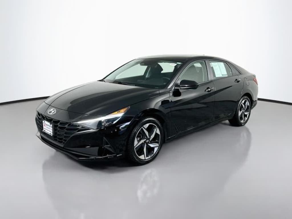Used 2023 Hyundai Elantra SEL Sedan