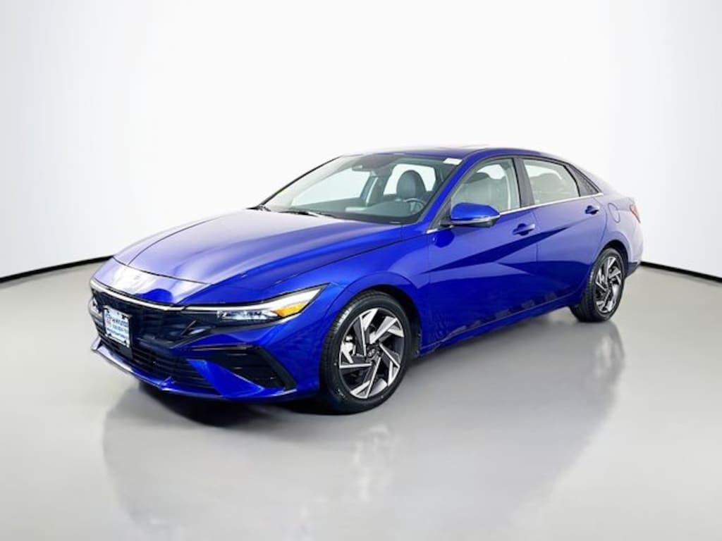 Used 2024 Hyundai Elantra Limited Sedan