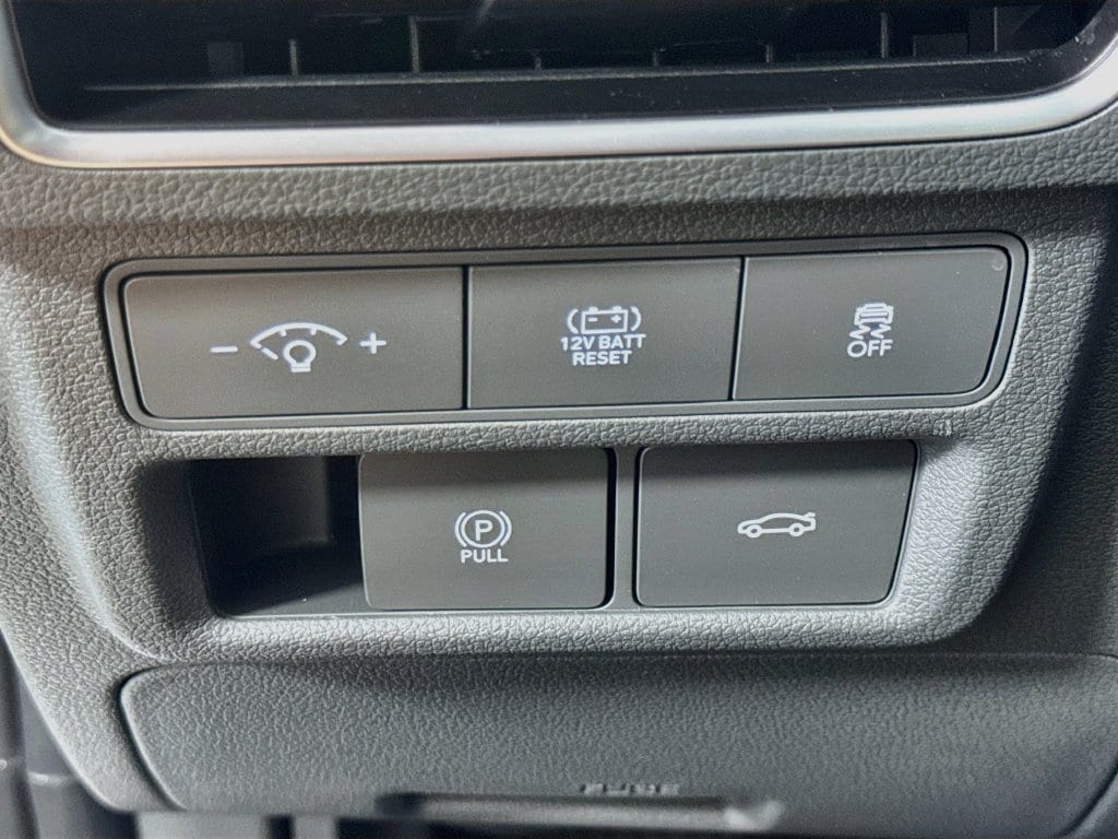 2025 Hyundai Sonata Hybrid SEL - Photo 19