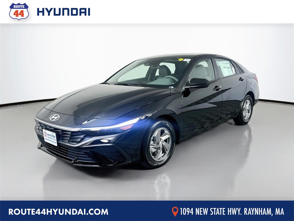 New 2026 Hyundai Elantra SE Sedan