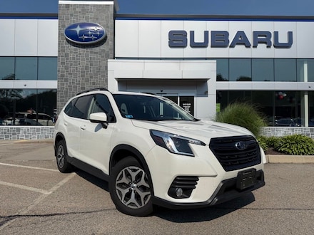 2023 Subaru Forester Premium SUV