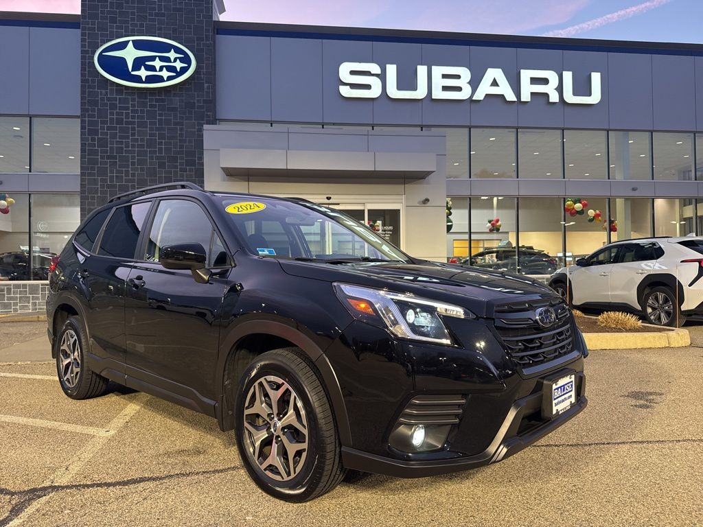 2024 Subaru Forester Premium's photo