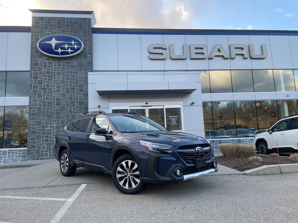 2023 Subaru Outback Limited's photo