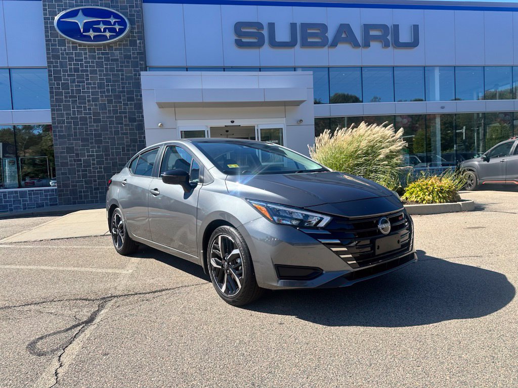2025 Nissan Versa Sedan SR