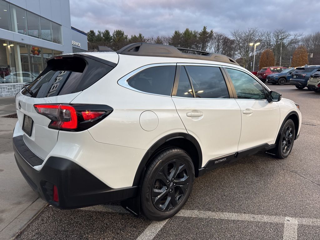 2022 Subaru Outback Onyx Edition photo 2