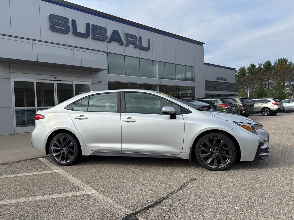 Used 2024 Toyota Corolla SE Sedan