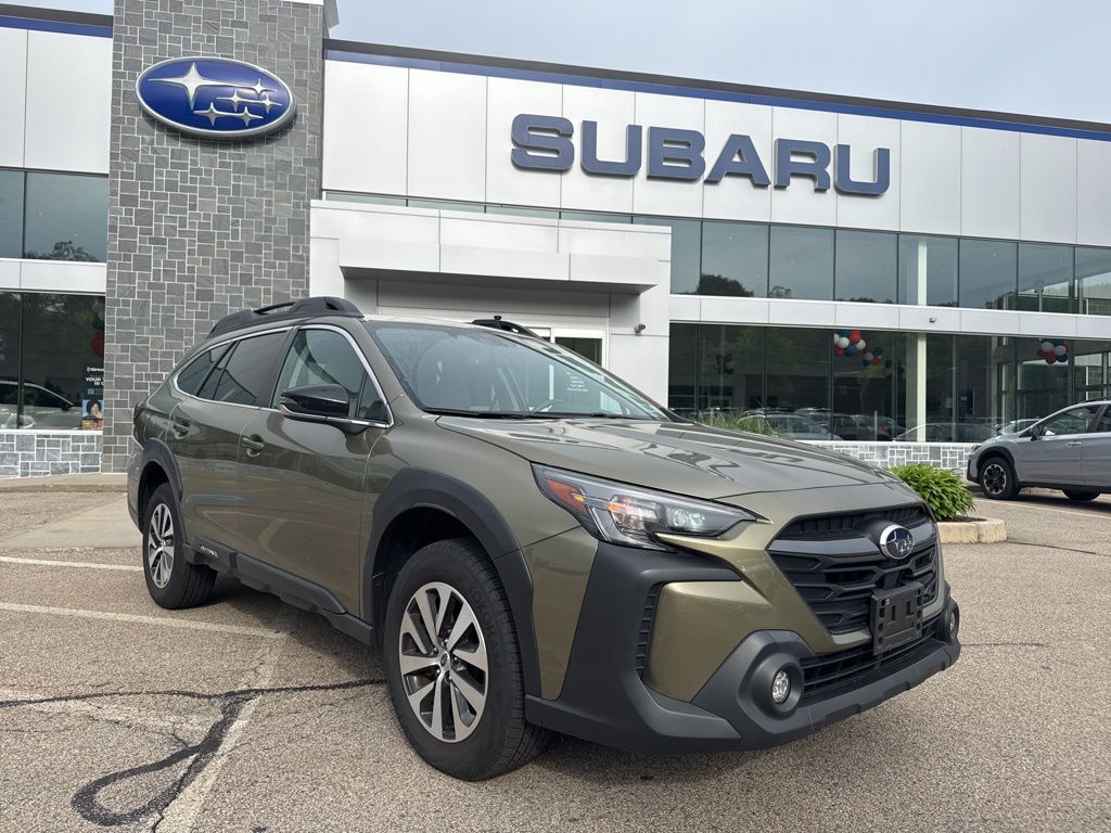 2024 Subaru Outback Premium's photo